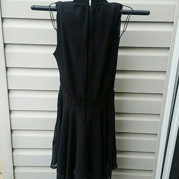 LITTLE BLACK DRESS by Forever 21 - Picture 5 of 8