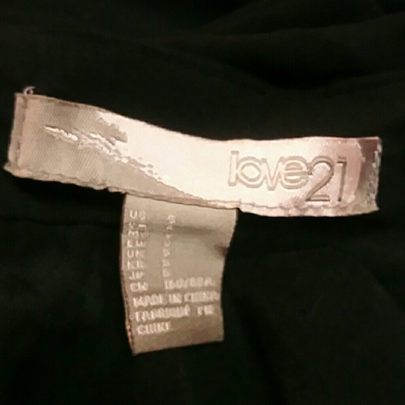 LITTLE BLACK DRESS by Forever 21 - Picture 6 of 8