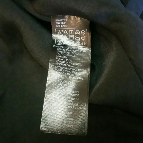 LITTLE BLACK DRESS by Forever 21 - Picture 7 of 8