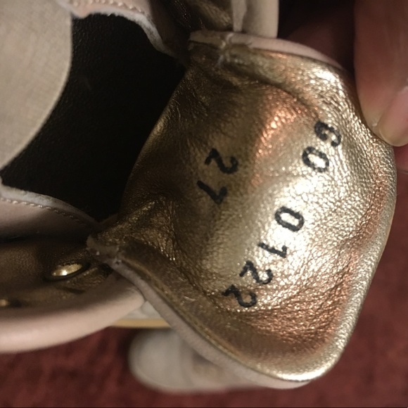 🎉HOST PICK🎉Authentic LV Kids sneakers 👟 2016 - Picture 3 of 8