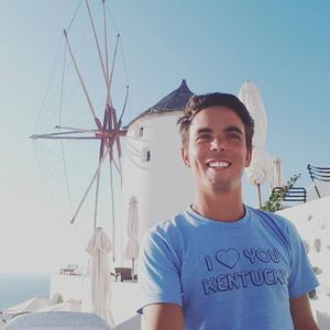 Meet your Posher, Seth