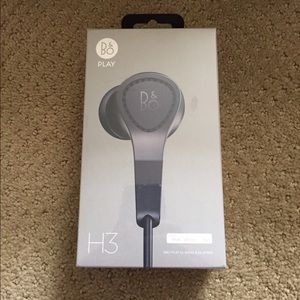 B & O play headphones