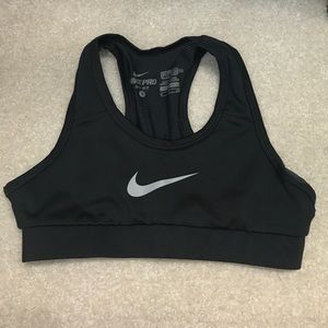 Black kids Nike pro sports bra