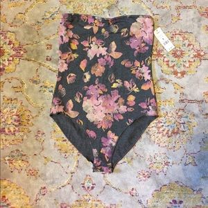 Small strapless Garage bodysuit - NWT!!