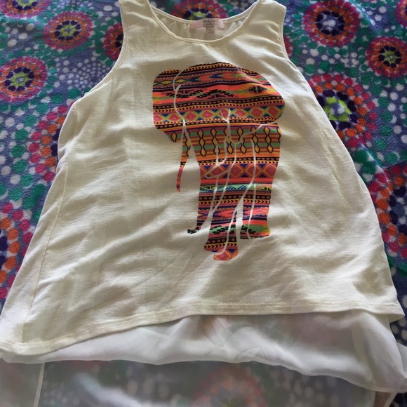 Cream tank with design - Picture 1 of 3