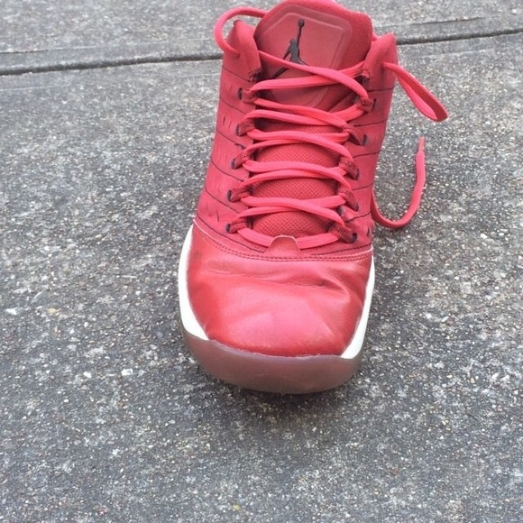 Red jordans - Picture 1 of 3