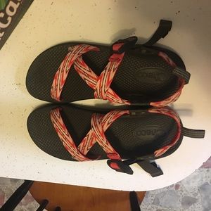 Black and pink Chaco shoes very comfy