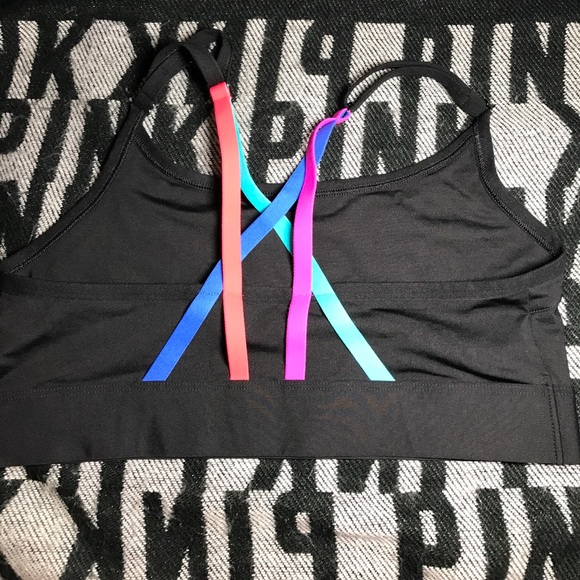 SALE💕 VS PINK Small BRALETTE 💕 - Picture 2 of 2