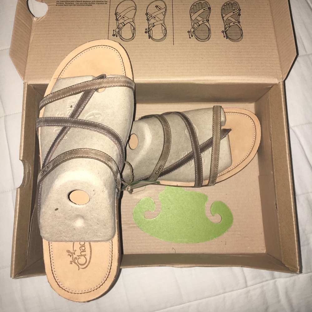 NEW CHACO flips- brand new with packaging