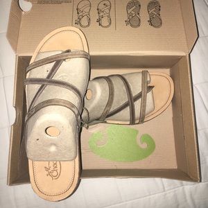 NEW CHACO flips- brand new with packaging