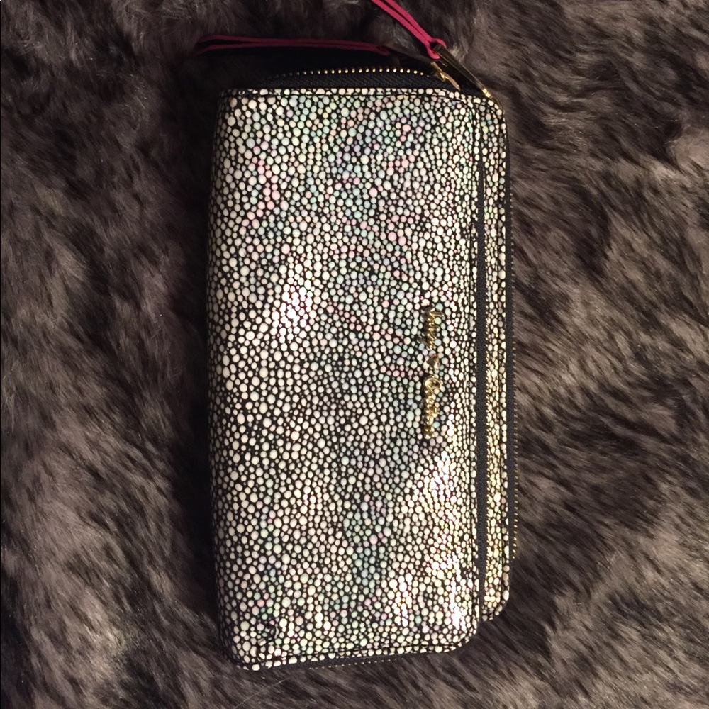 Juicy couture 3 pocket wallet