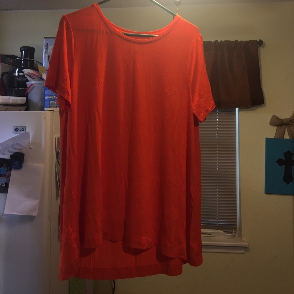 Old navy shirt