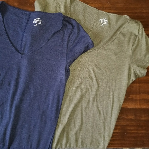Hollister V Neck Tees - Picture 1 of 3