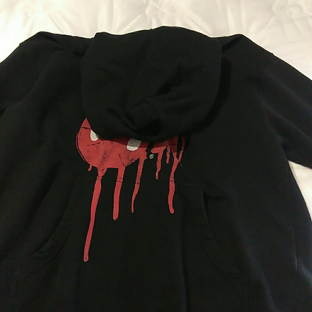 Sweater - Picture 3 of 3