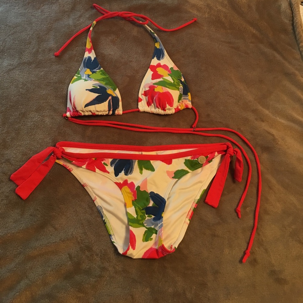Abercrombie & Fitch floral bikini
