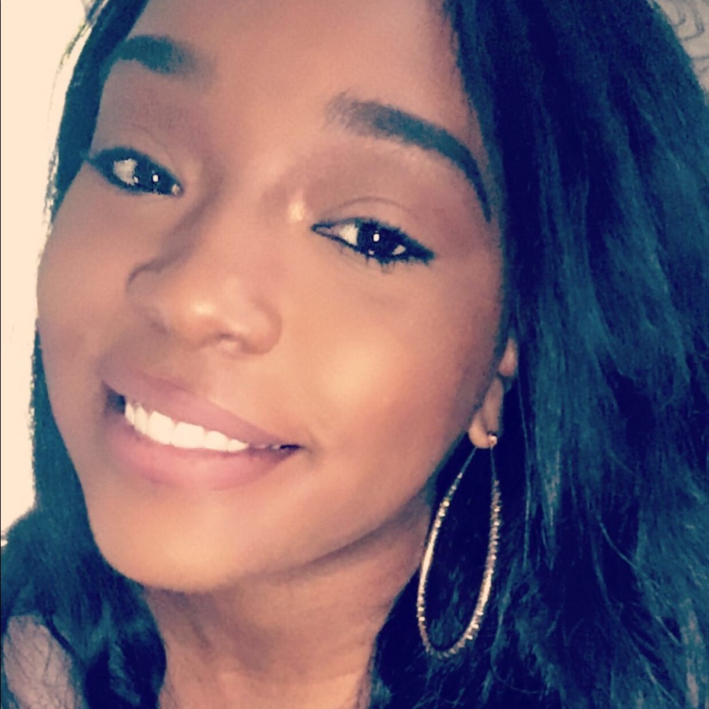 Meet your Posher, Tiffany