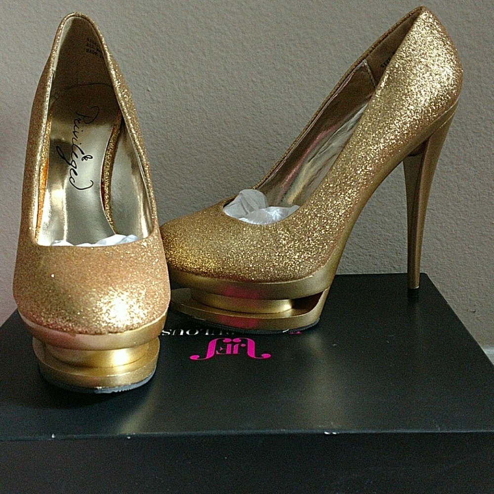 Gold glitter heels