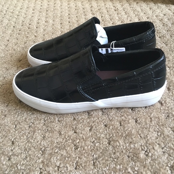 ⚡️2xHP⚡️Zara Embossed Leather Slip-Ons - Picture 2 of 4