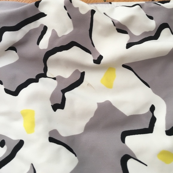 *SOLD* Roxy DVF bikini set - Picture 6 of 7