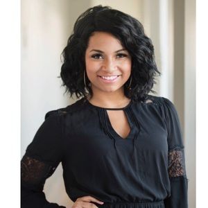 Meet your Posher, Alisha