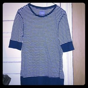 American Eagle shirt