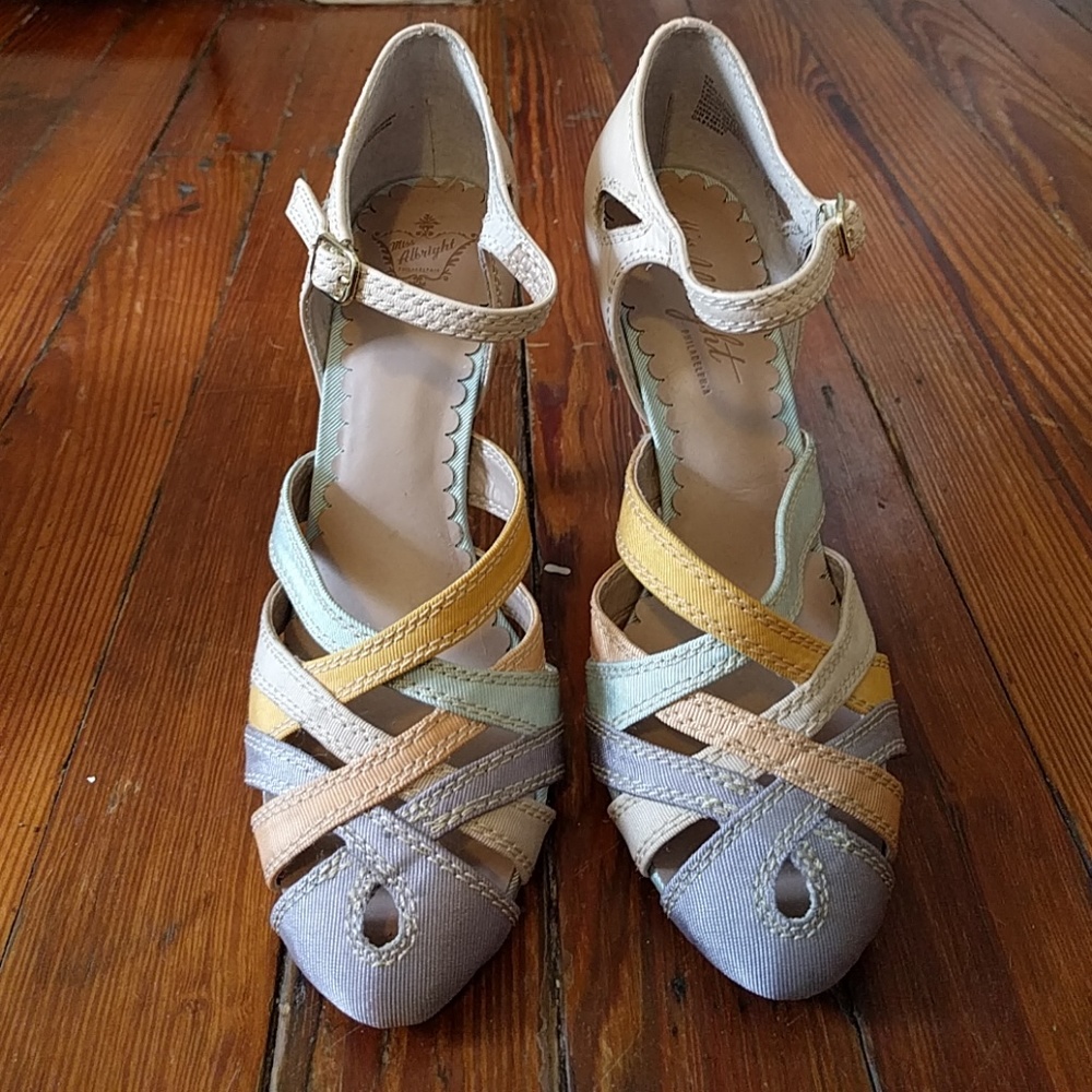 Miss Albright retro heel, 6M