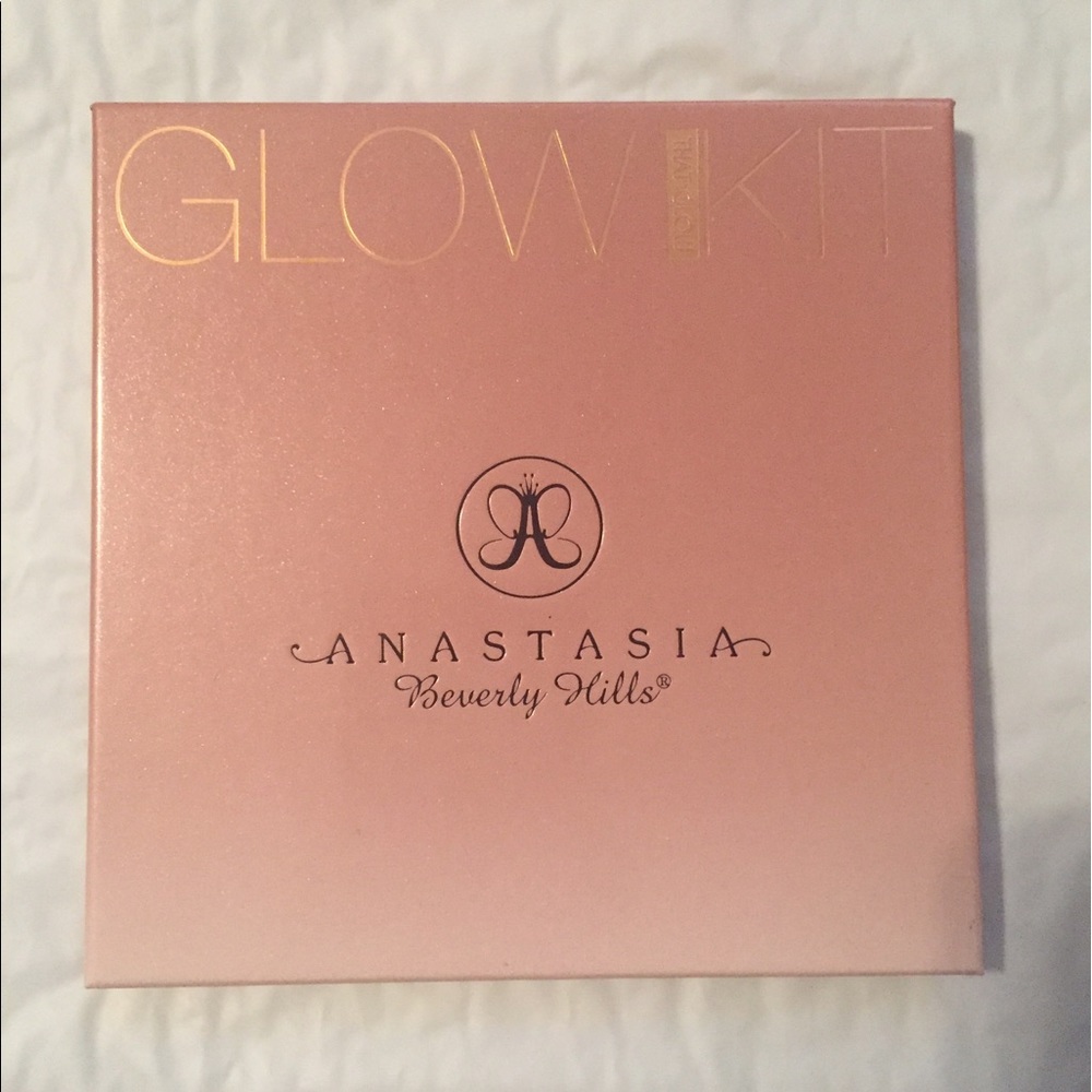Anastasia Beverly Hills glow kit