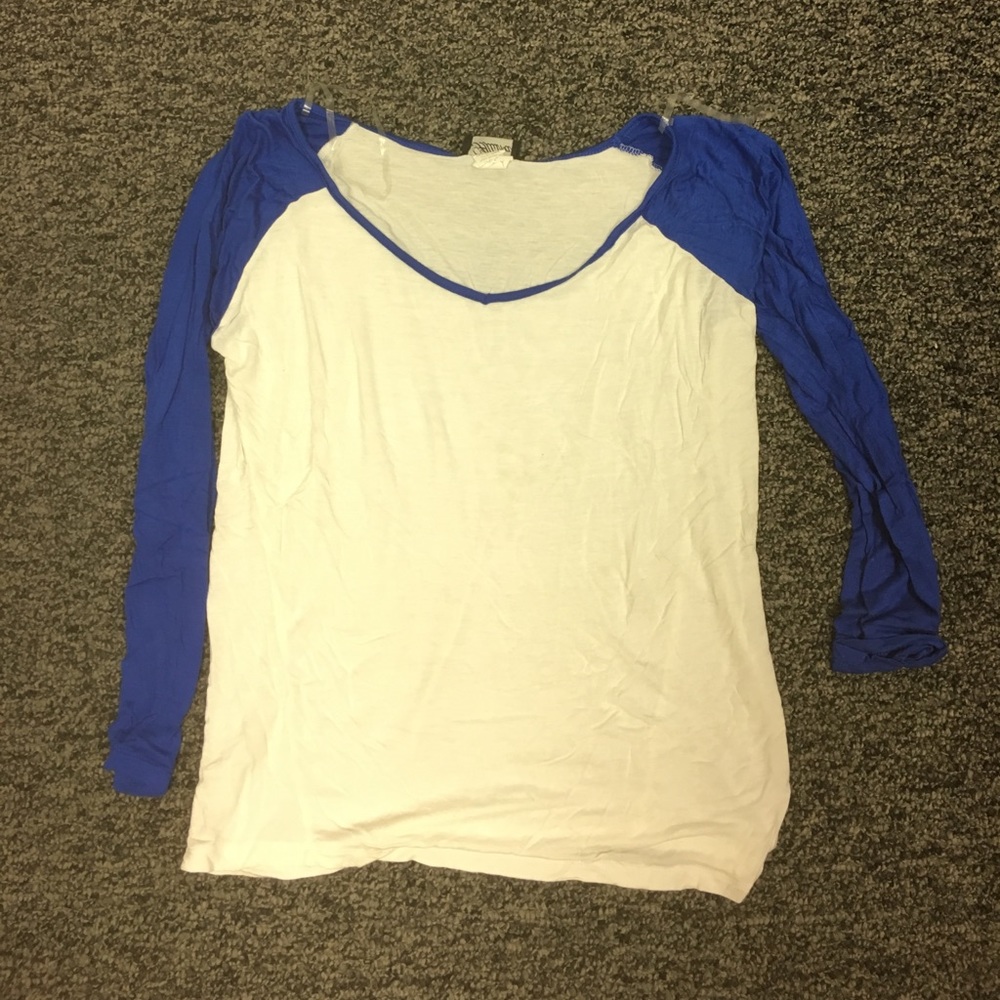 Blue and white top