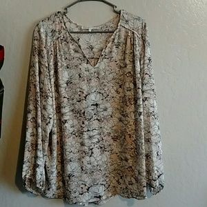 NWOT Floral Blouse
