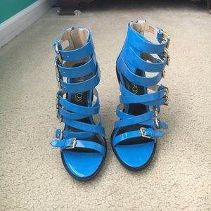 Shoe dazzle heels size 5.5