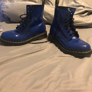 Size 7 Blue patent leather Doc Marten boots!!