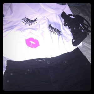 Lips and Lash Tee