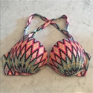 NWOT Victoria's Secret Bikini Top