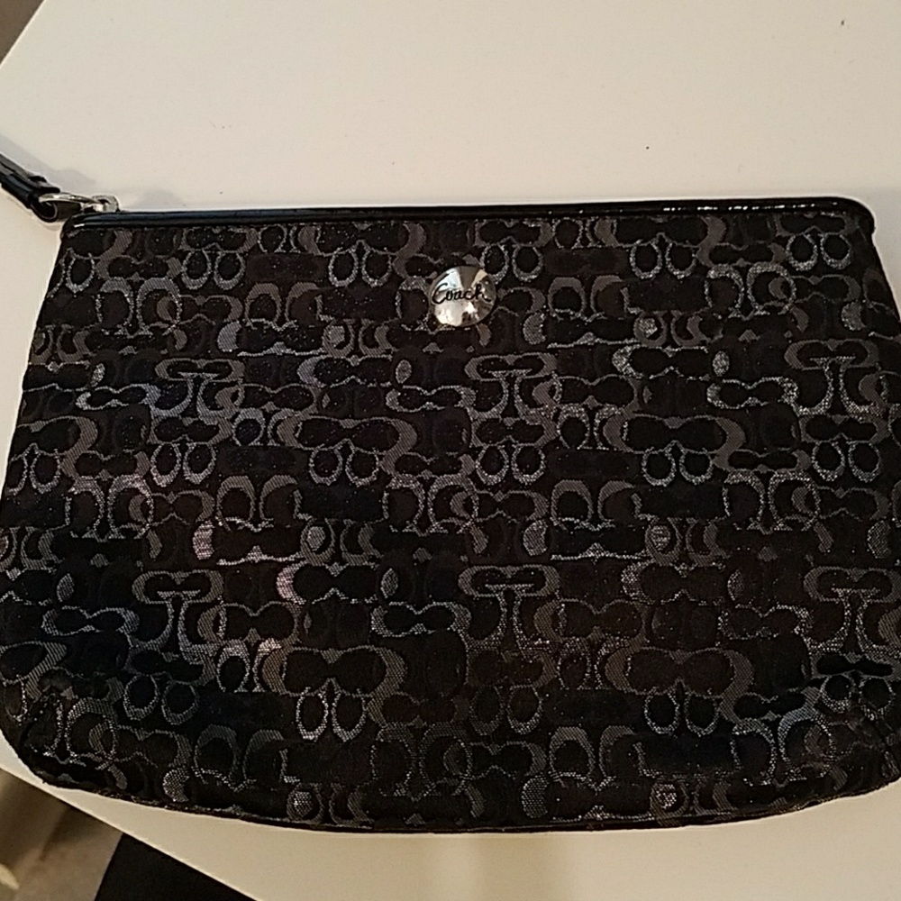 Black coach clutch