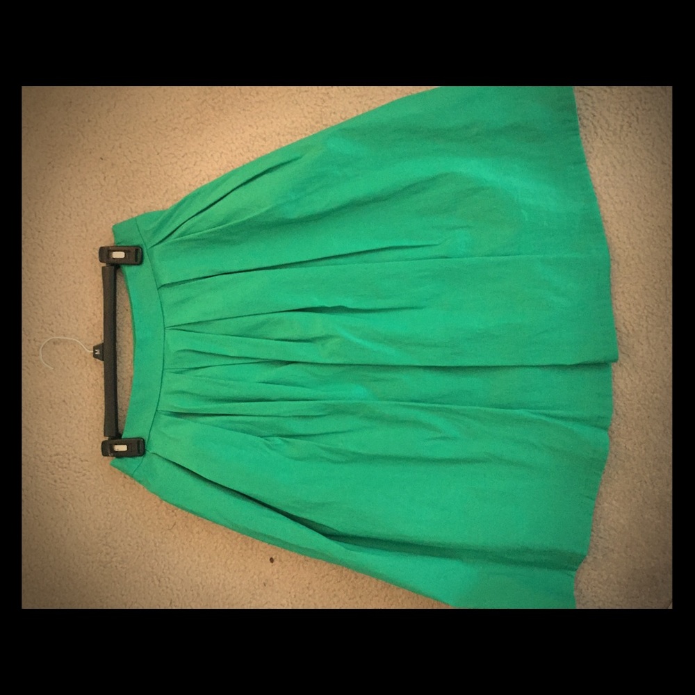 Kelly green full midi skirt