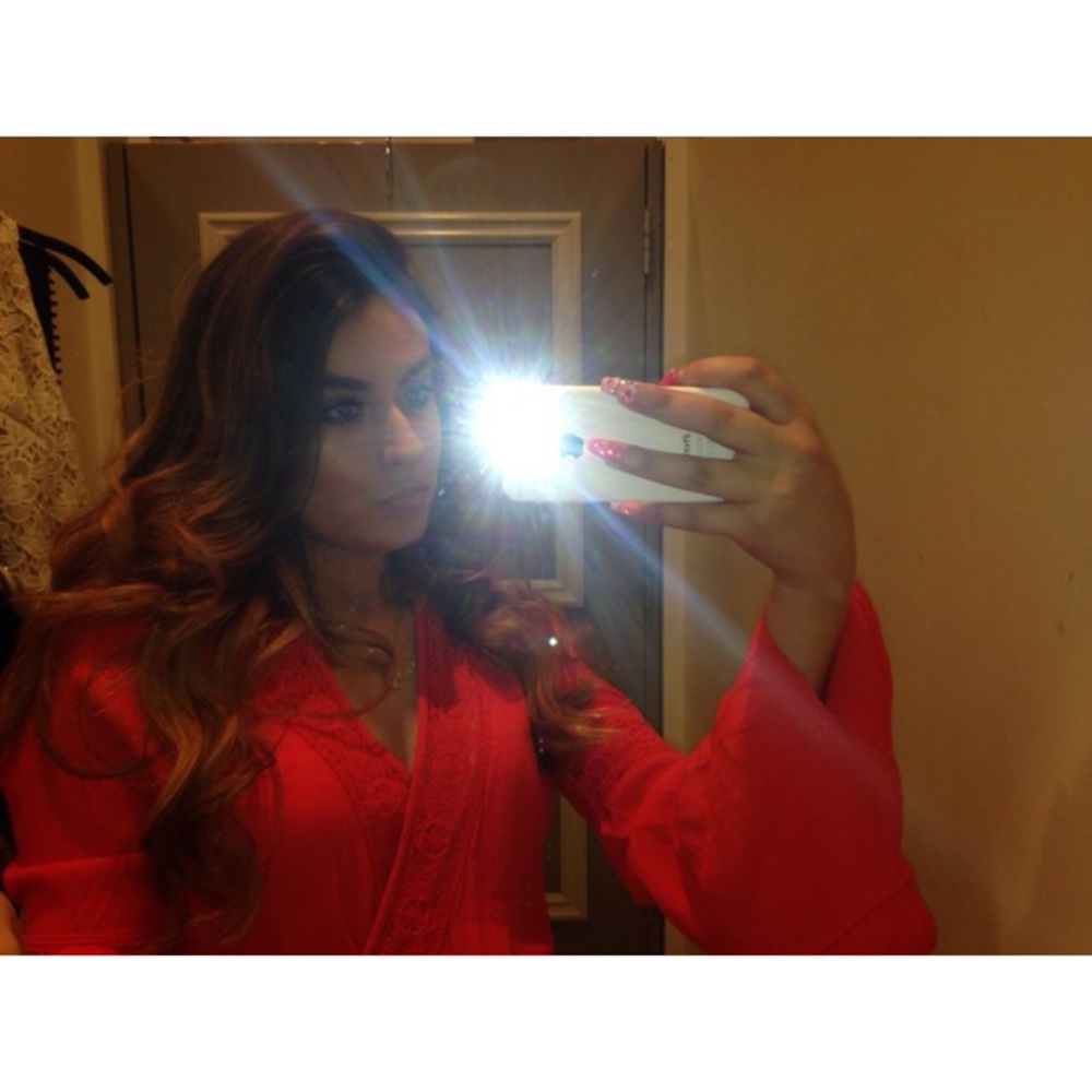 Meet your Posher, Jera