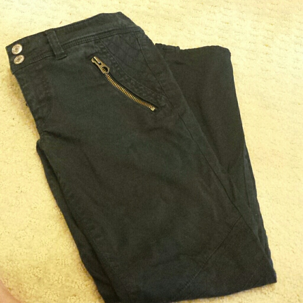 super cute American Eagle crop pants
