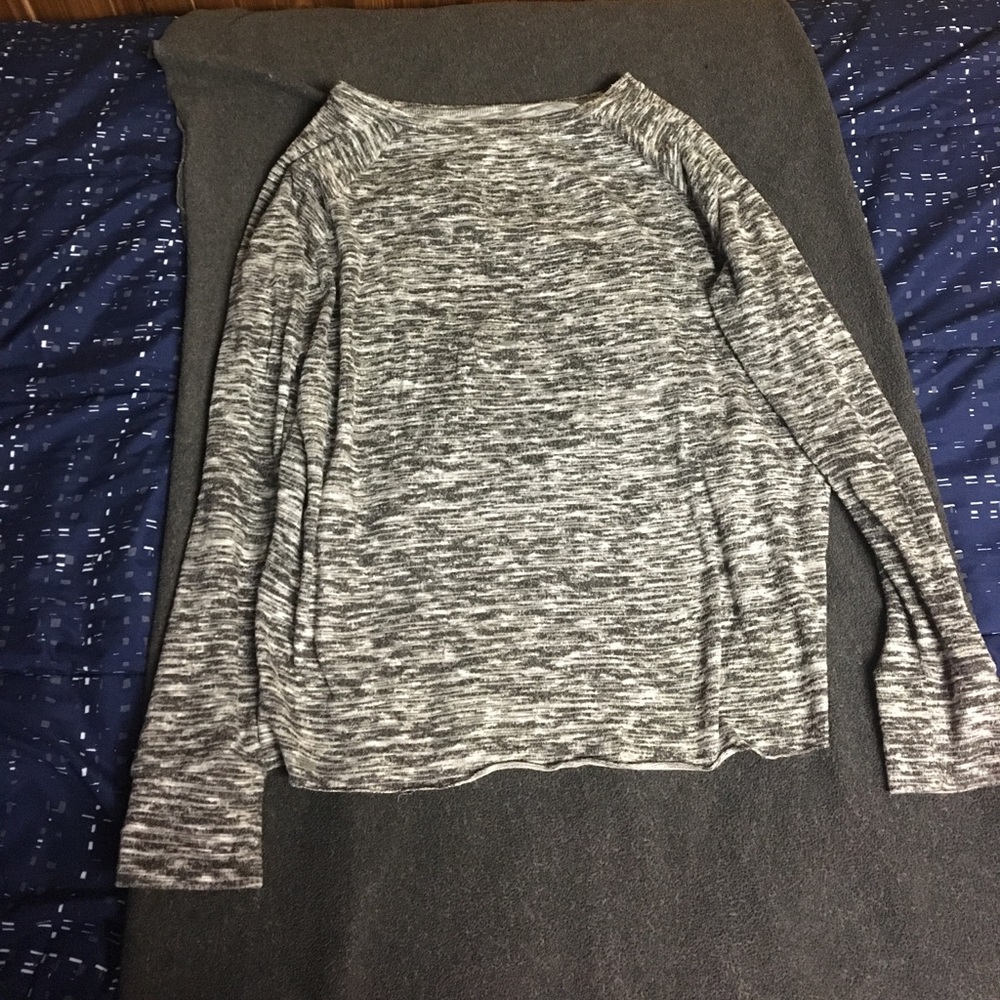 American Eagle Outfitters Long Sleeve Shirt