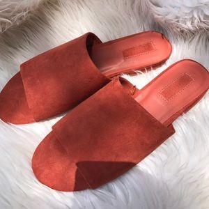 ✨BRAND NEW✨ Camel Loafers