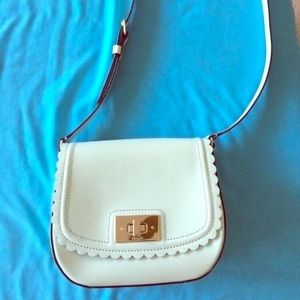 Kate Spade mint scallop purse