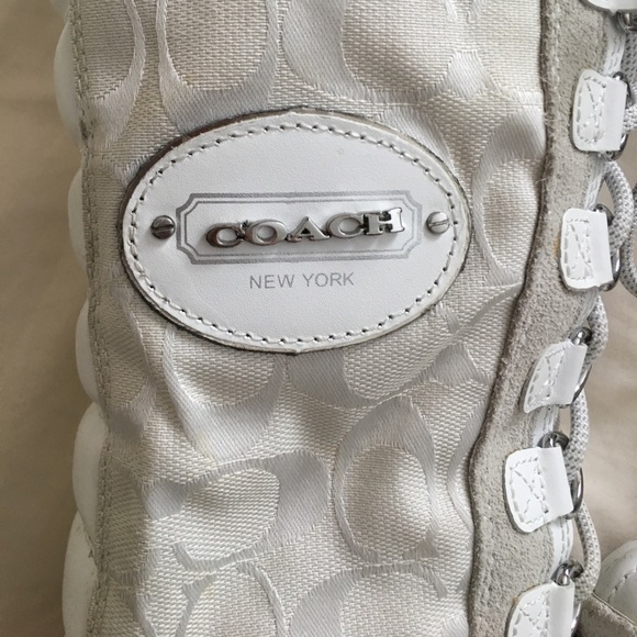 Authentic Coach Snowboots - Picture 2 of 2