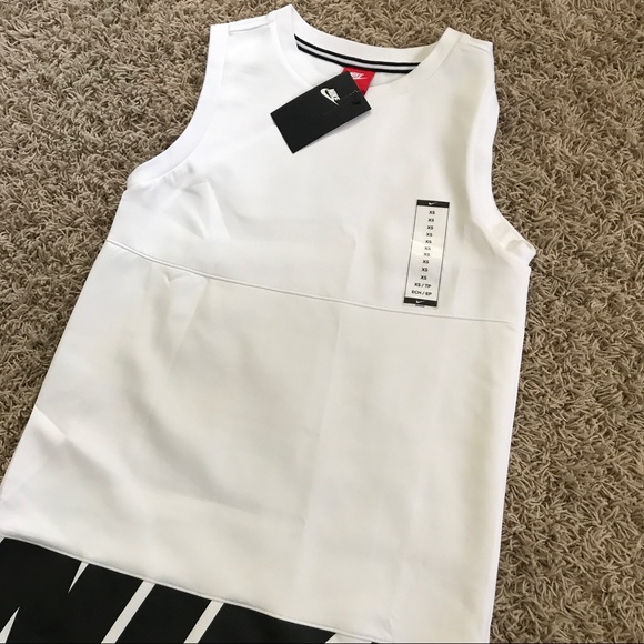 New Nike Sportswear Irreverent Logo Dress - Picture 5 of 8