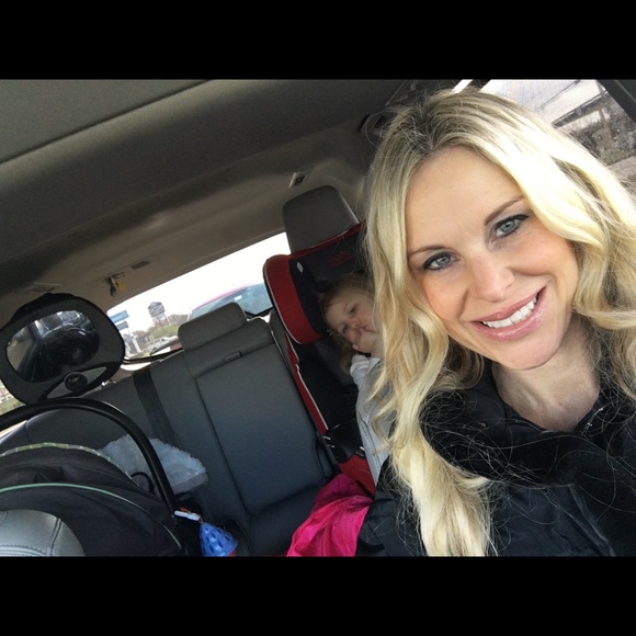 Meet your Posher, Dusty - Picture 3 of 4