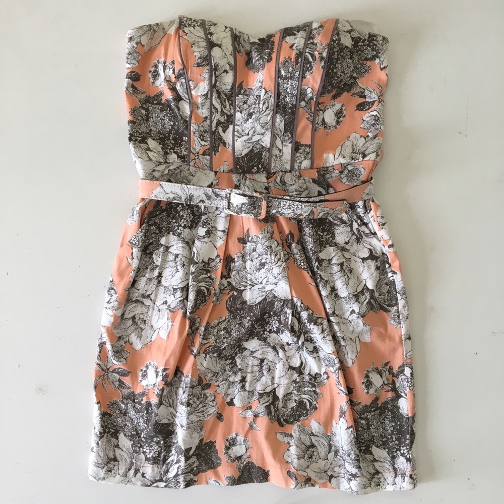 Sz 5 Peach Floral Dress w/ pockets &removable Belt