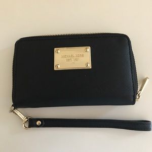 Michael Kors Wristlet