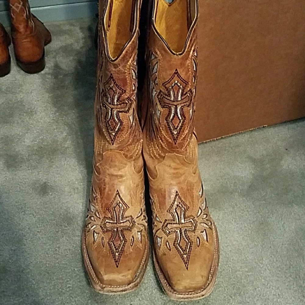 Real leather cowgirl boots