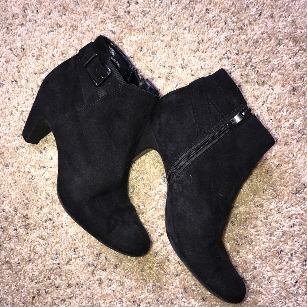 Sam & Libby VEGAN Marley ankle booties size 9