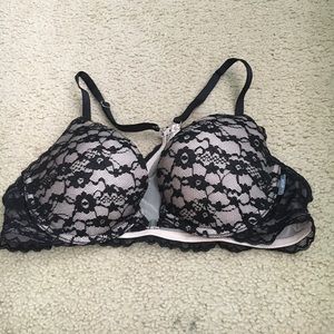 Black American eagle push up bra size 34b