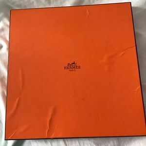 Hermès La Femme Aux Smelles De Vent