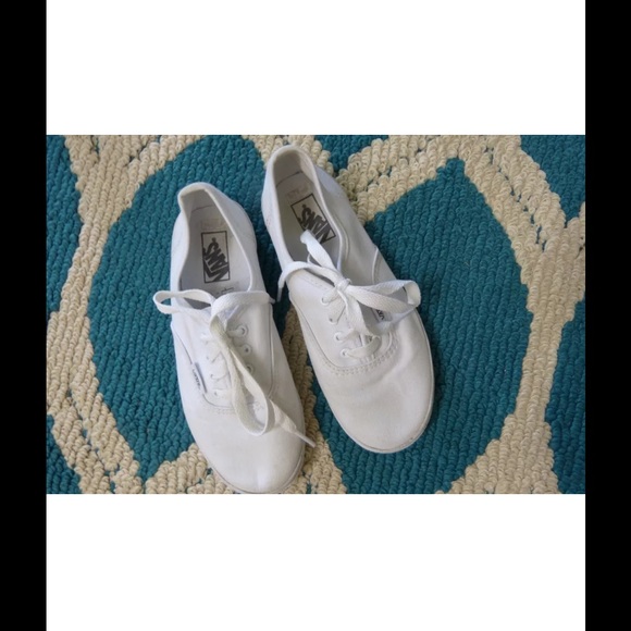 Vans Other - Girls VANS Off The Wall Sneakers Size 1.5